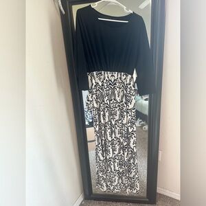 Women’s Maxi Dress 3/4 length Sleeve Size XXL Black and White